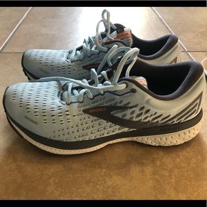 Womens Brooks ghost 13 size 9 medium width